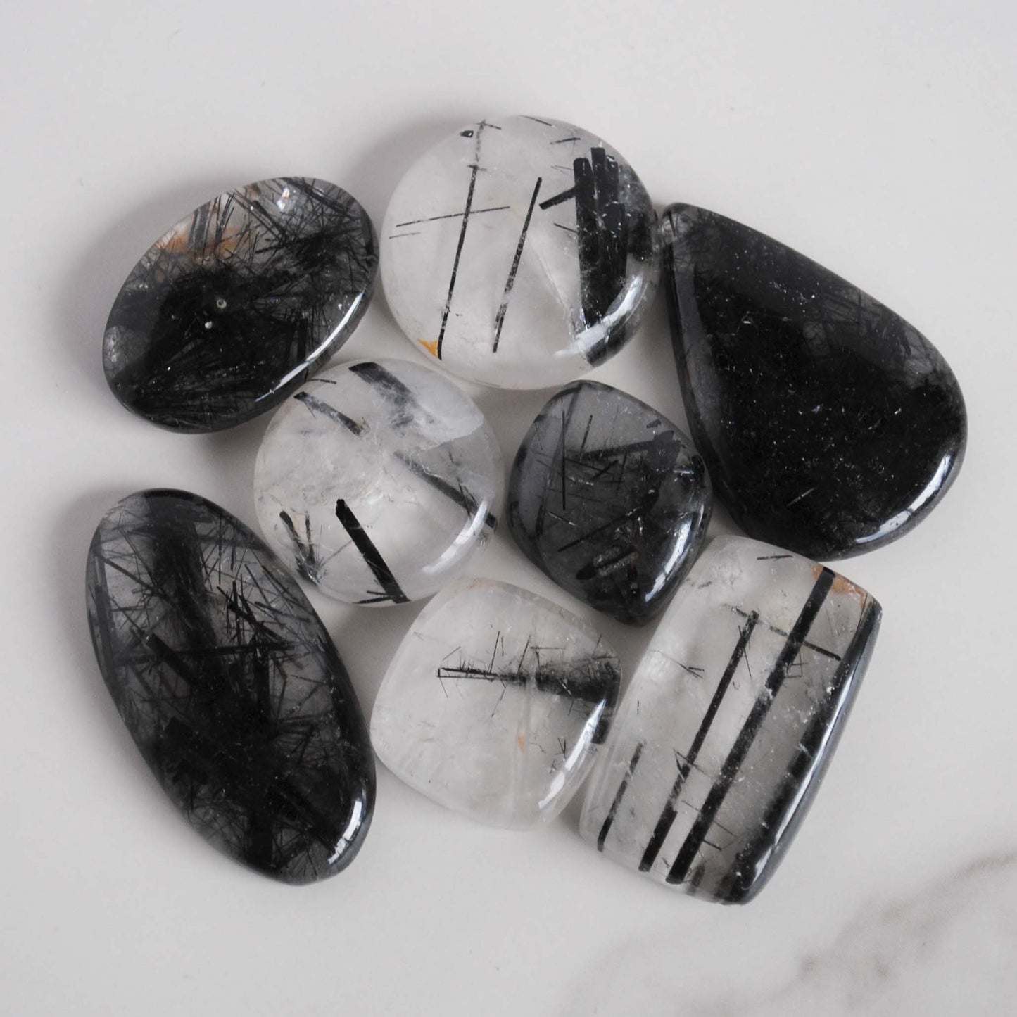 Tourmalinated quartz cabochons (Lot B)