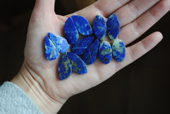 Lapis lazuli cabochons (Lot A)
