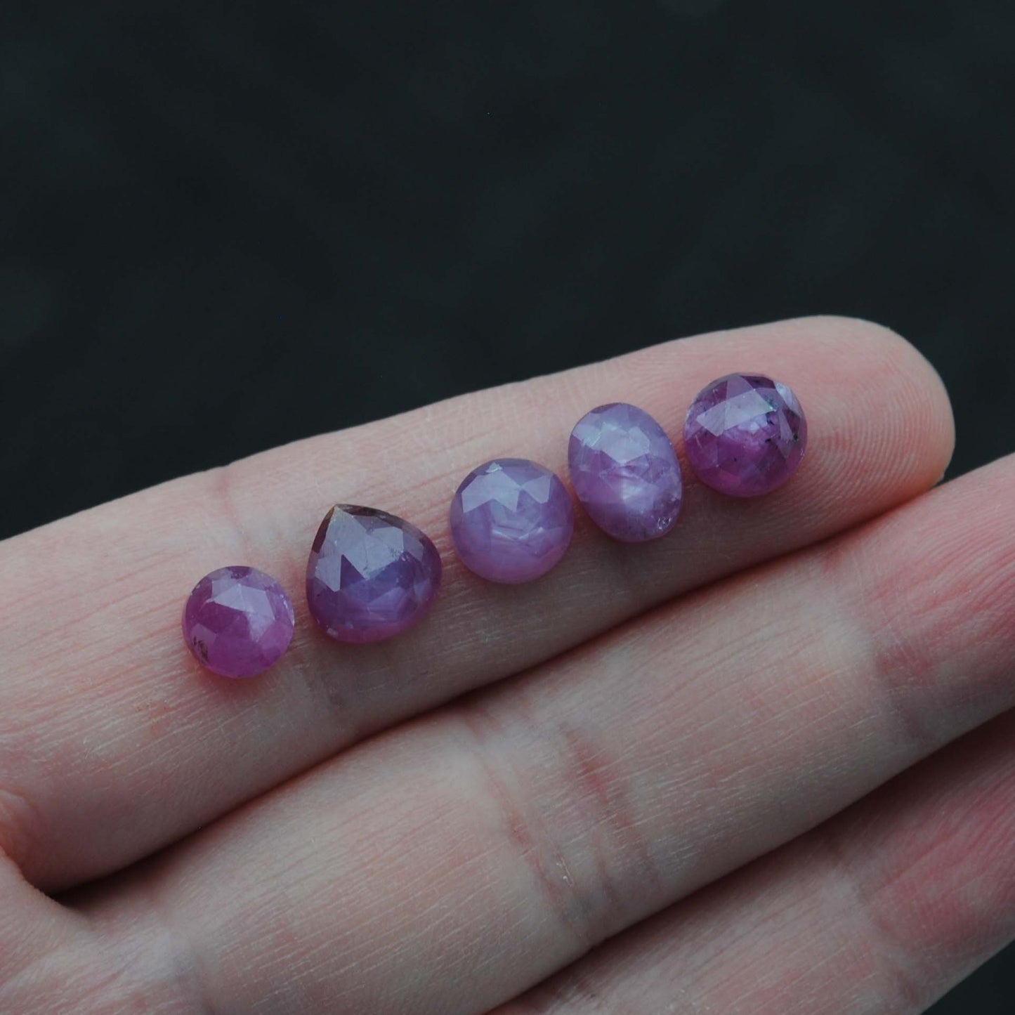 Rose cut sapphires on fingers