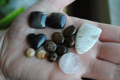 Mixed stones cabochons