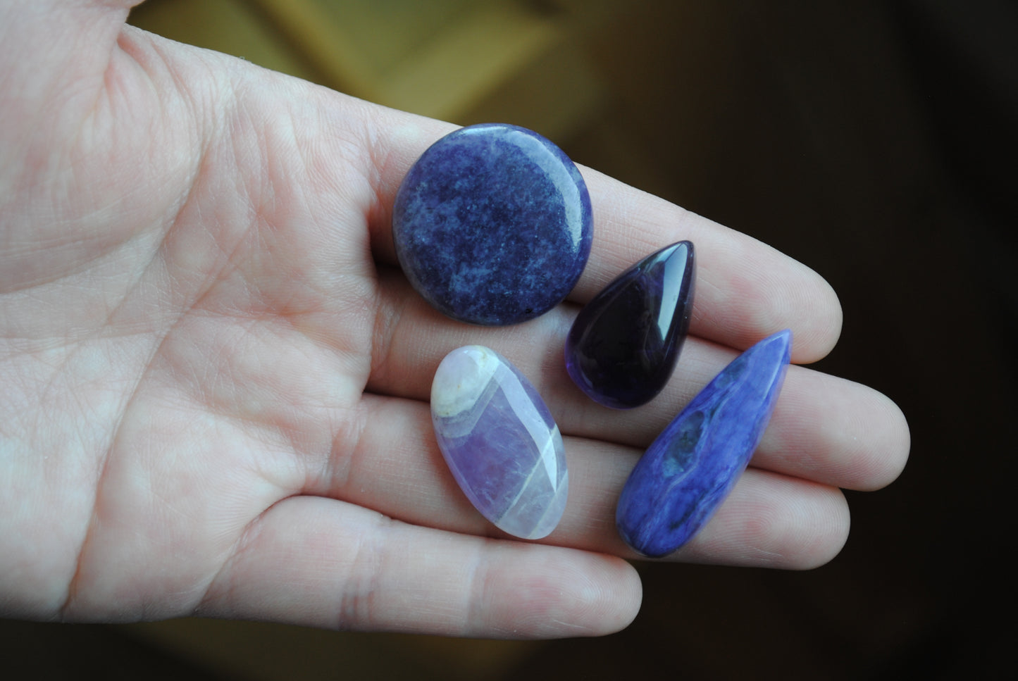 Mixed stones cabochons