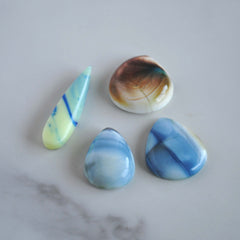 Mixed stones cabochons