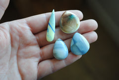 Mixed stones cabochons