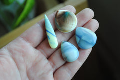 Mixed stones cabochons
