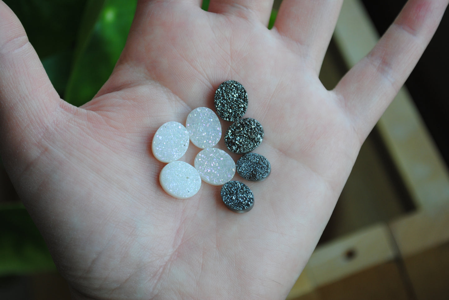 Druzy cabochons