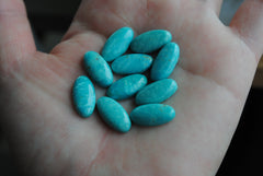 Kingman turquoise oval 8x16mm cabochons