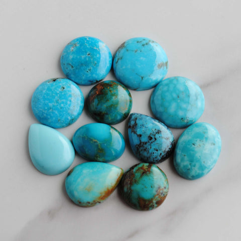 Kingman turquoise cabochons (mixed shape lot)