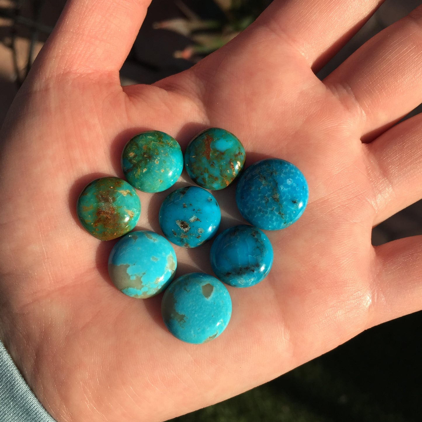 Kingman turquoise round cabochons