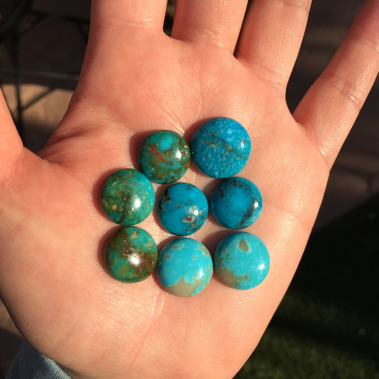 Kingman turquoise round cabochons