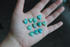 Kingman turquoise heart cabochons (lot 1)