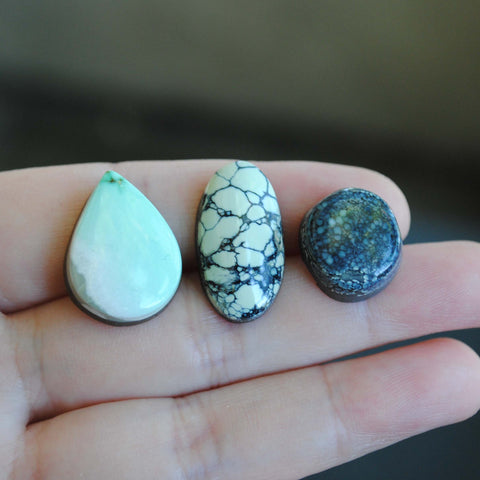 New Lander cabochons