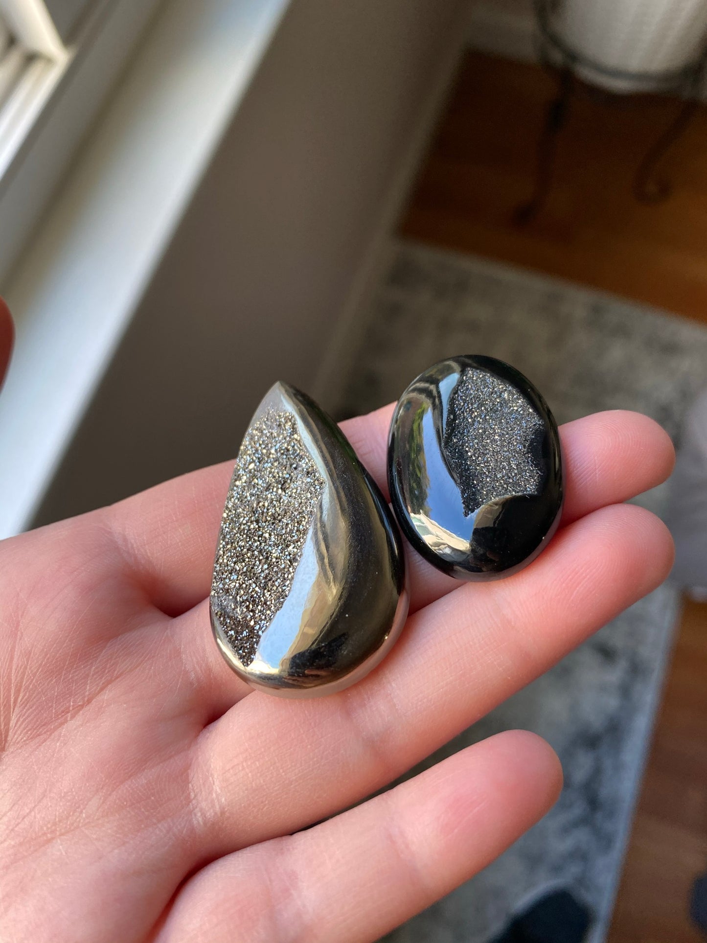 Druzy cabochons