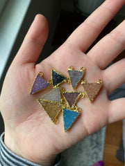Triangle druzy pendants gold plated (lot 1)