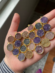 Druzy pendants gold plated (lot 2)