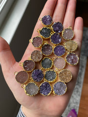 Druzy pendants gold plated (lot 2)