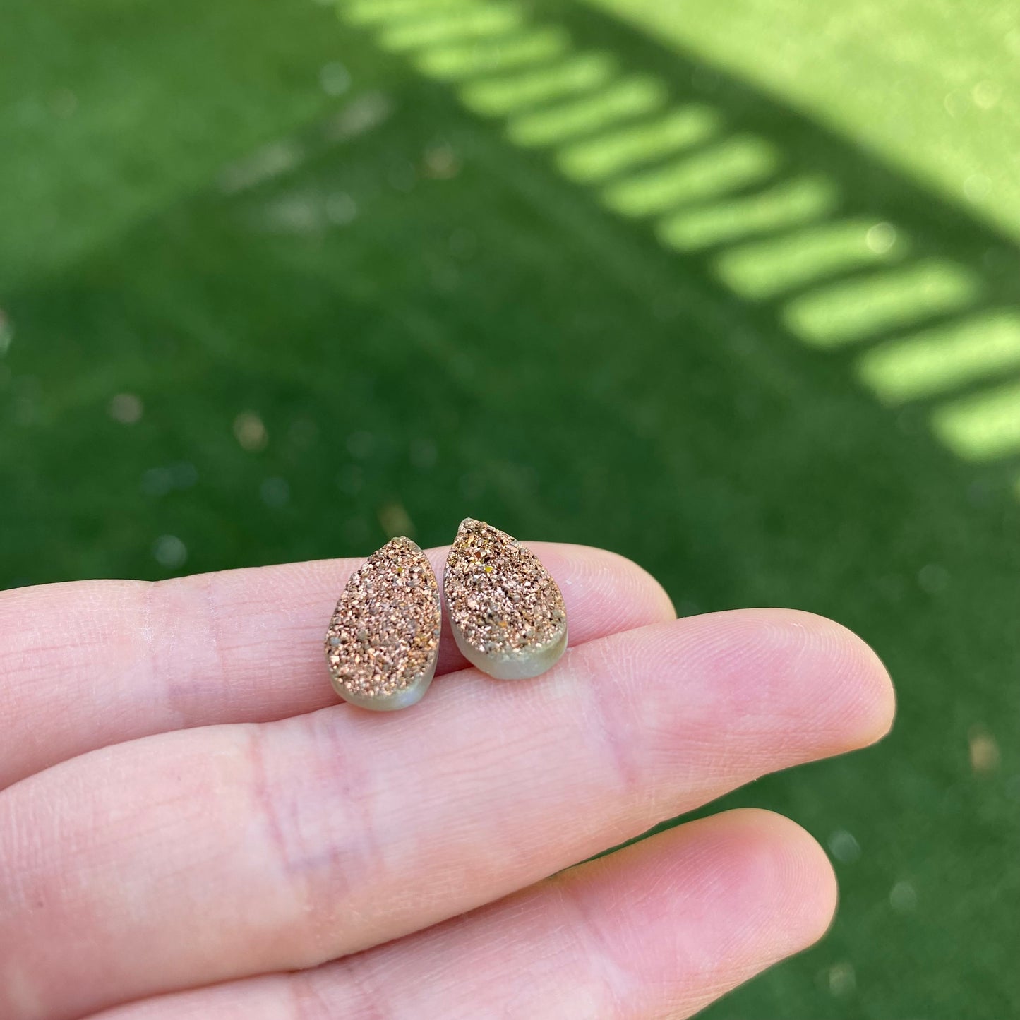 Druzy cabochons