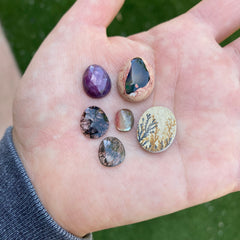 Mixed lot cabochons