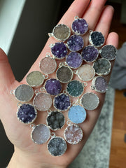 Druzy pendants silver plated (lot 1)