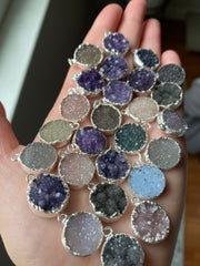Druzy pendants silver plated (lot 1)